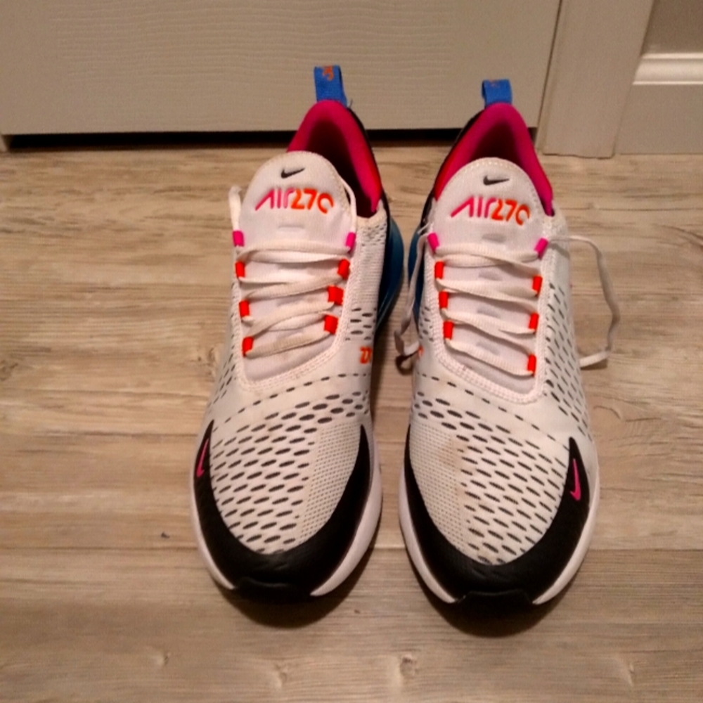Nike Air 270